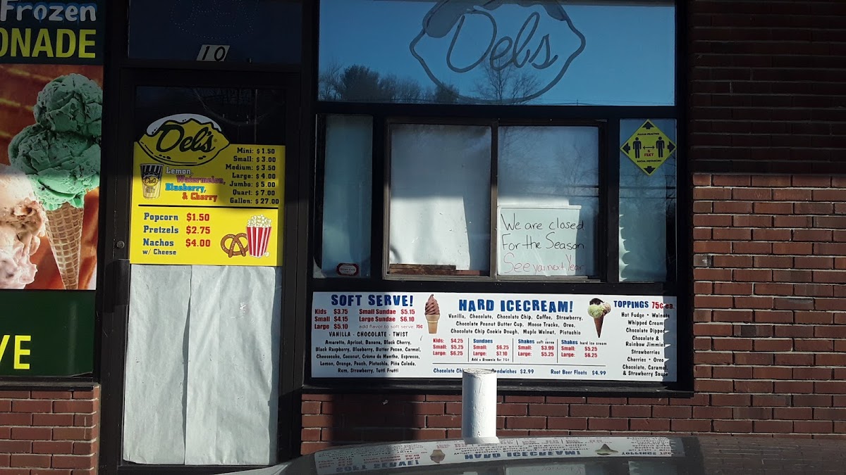 Del's Of Smithfield Photos 2